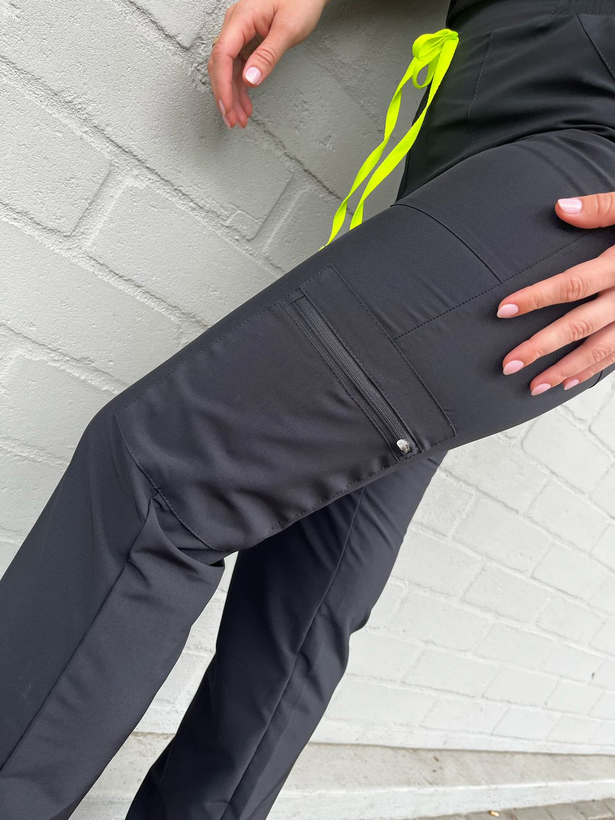 UNIFORME BOTA RECTA NEGRO