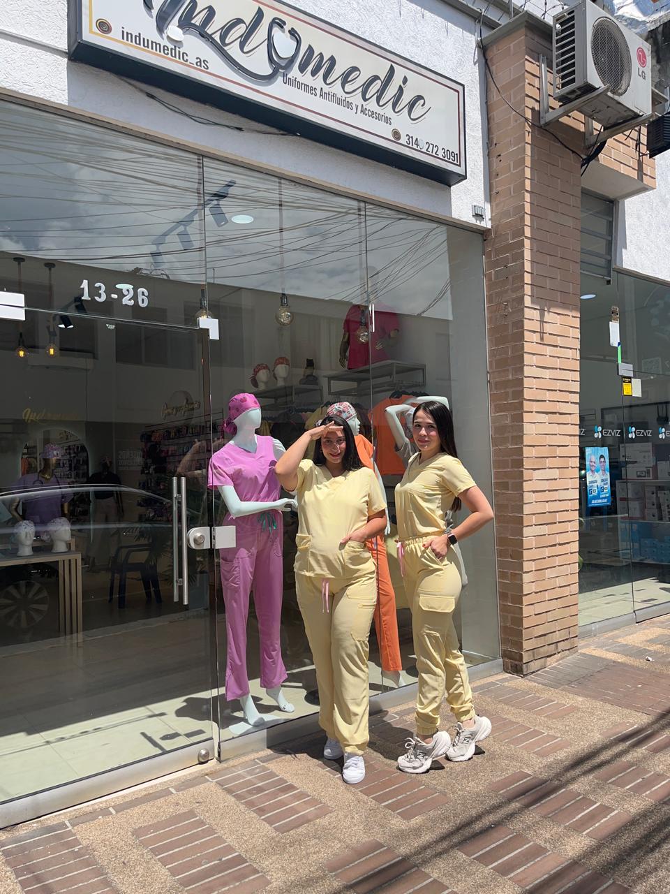 UNIFORME AMARILLO PASTEL JOGGER