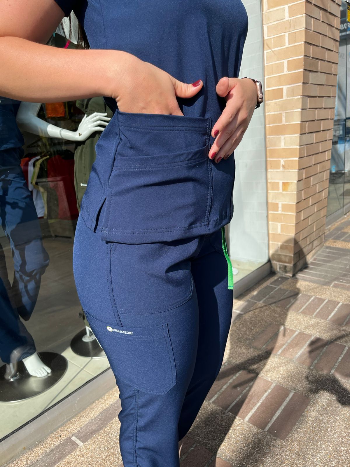 UNIFORME AZUL OSCURO CLASICO