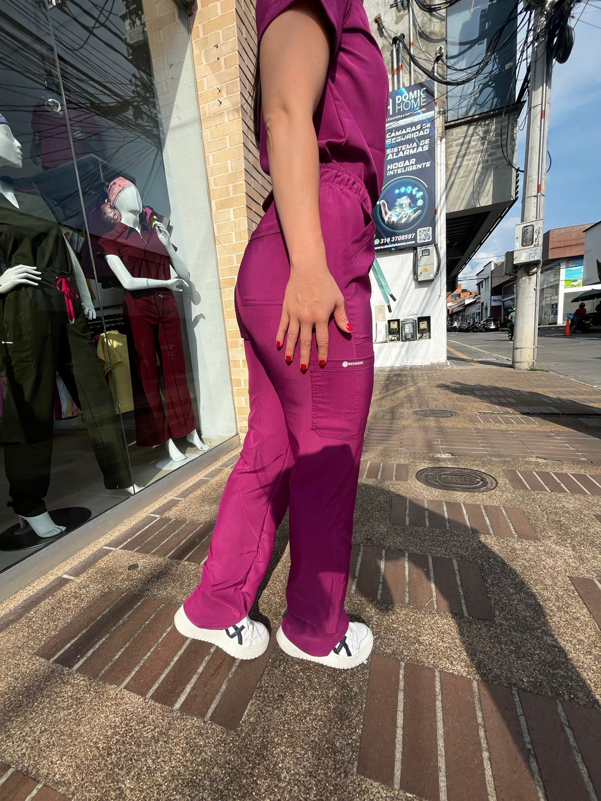 UNIFORME DYNAMIC COLOR BERENGENA