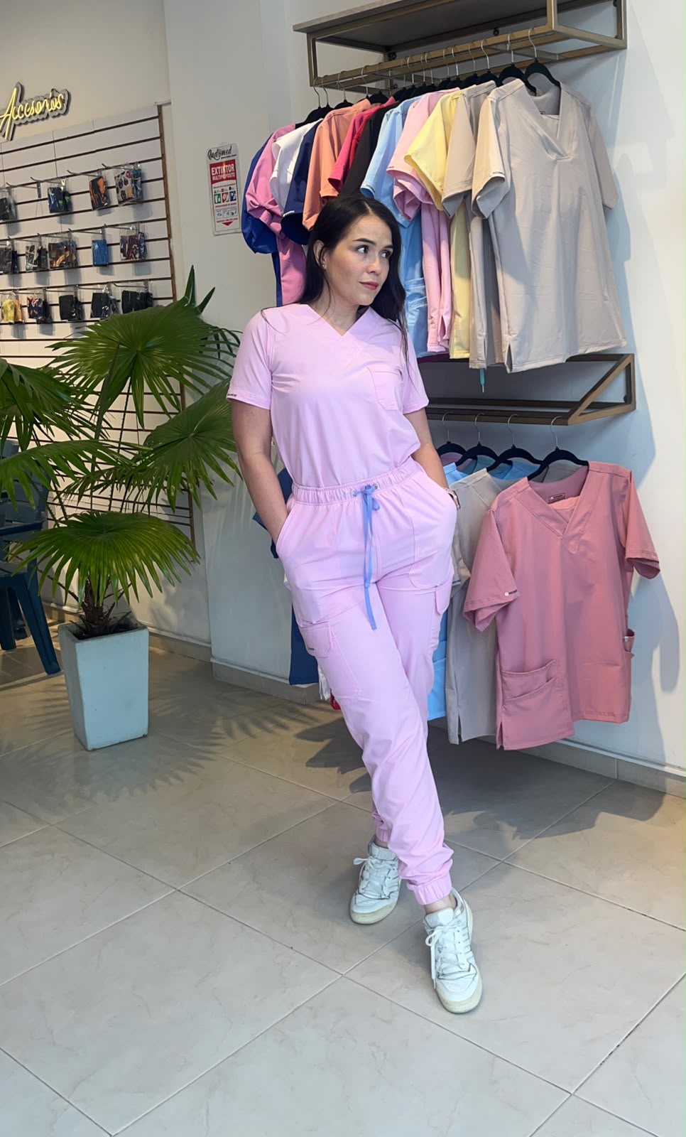 UNIFORME JOGGER ROSADO BABY