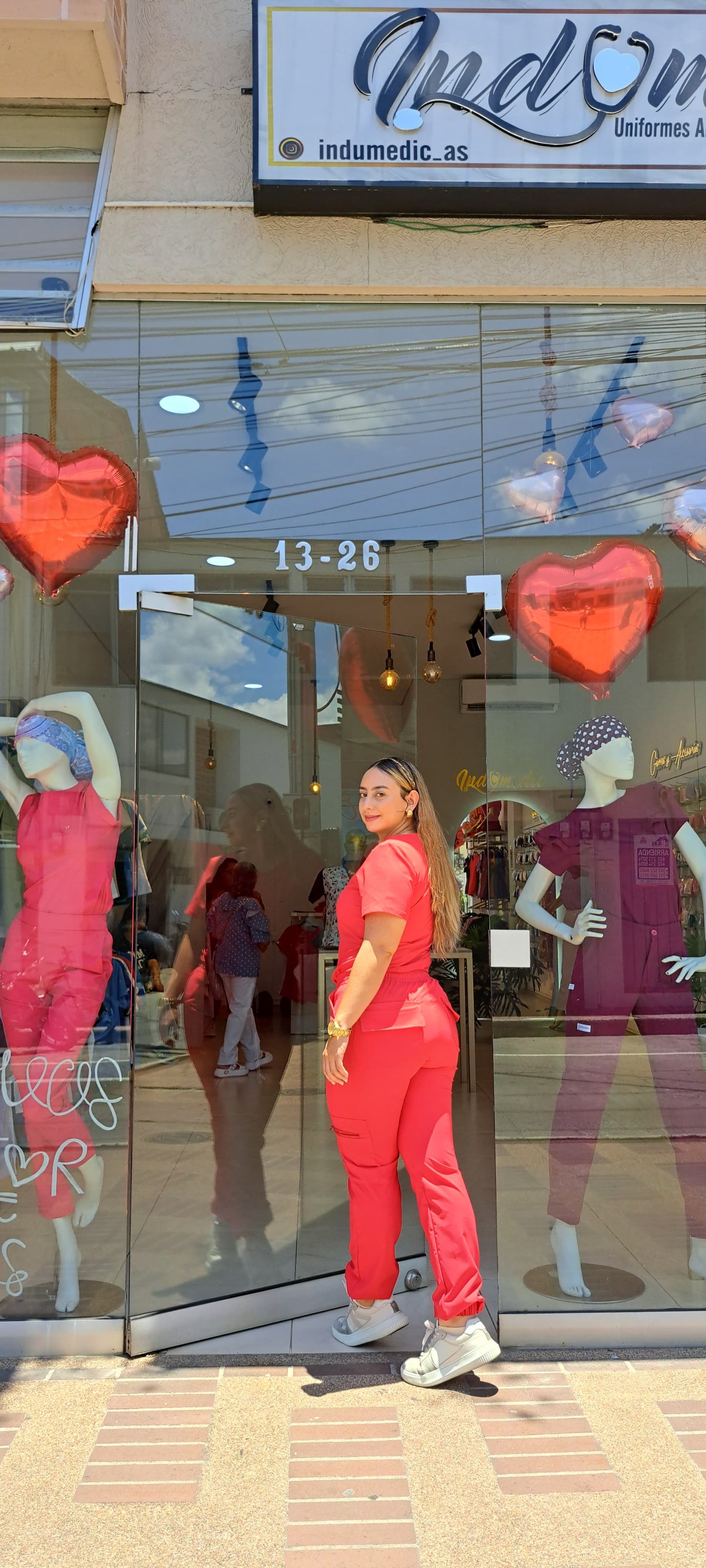 UNIFORME EDICION AMOR PROPIO ROJO JOGGER