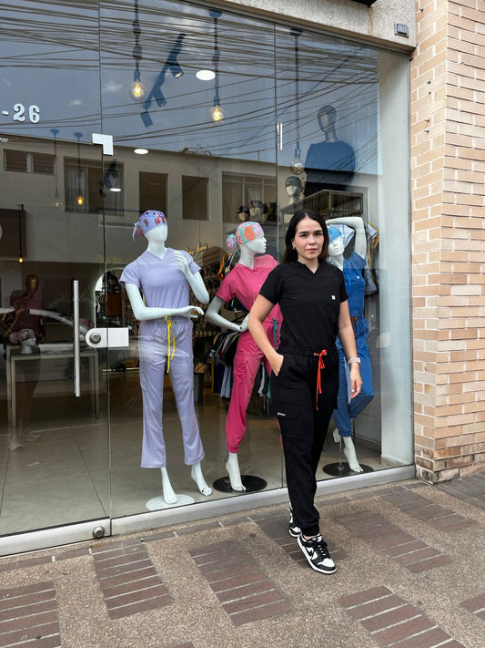 UNIFORME JOGGER NEGRO COMBI NARANJA