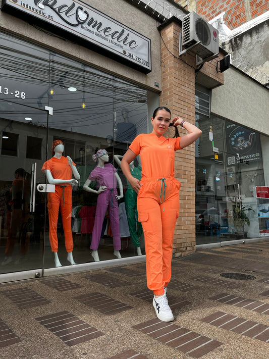 UNIFORME JOGGER NARANJA CLARO
