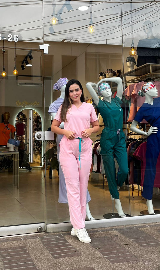 UNIFORME ROSADO PASTEL PRETINA LISA