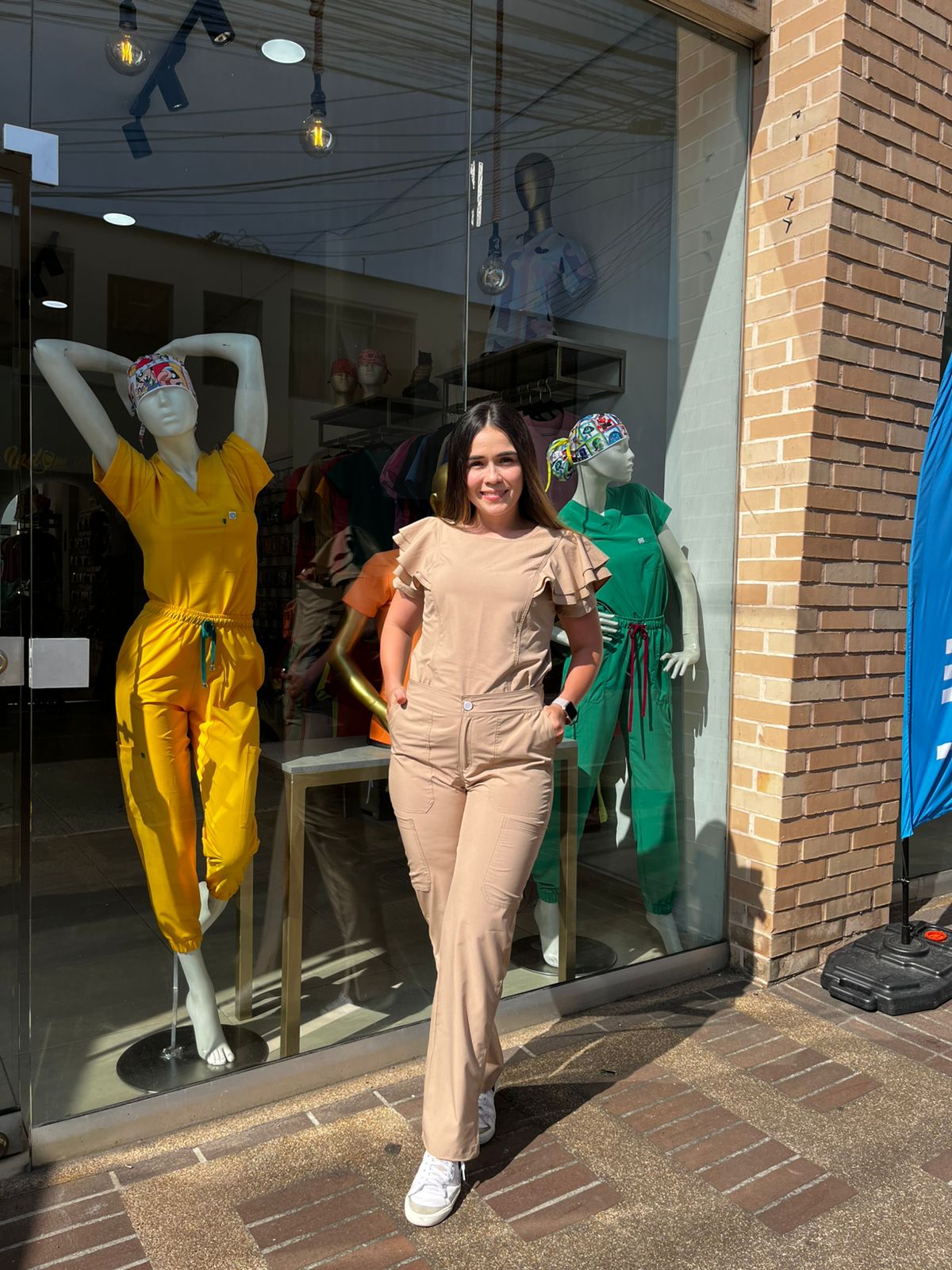 UNIFORME ATENEA COLOR NUDE O BEIGE DE BOLEROS