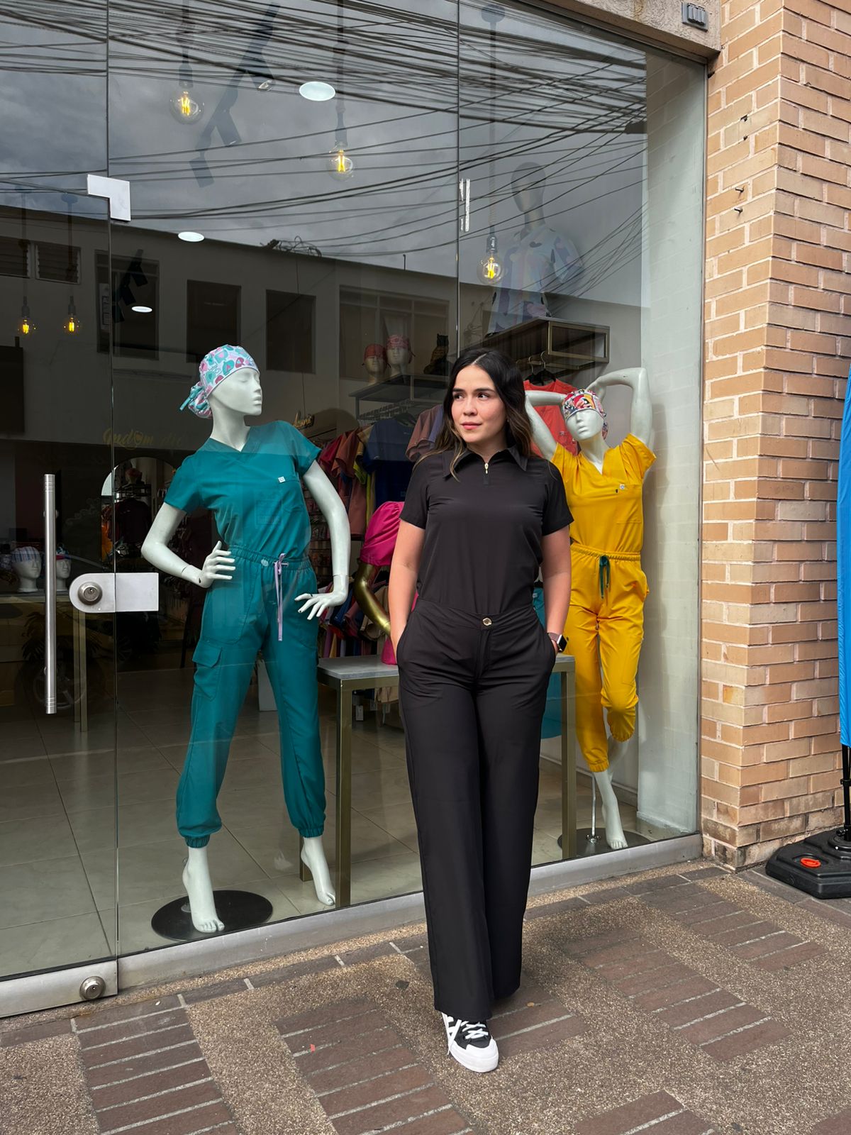 UNIFORME SERENA TIPO POLO PREMIUM