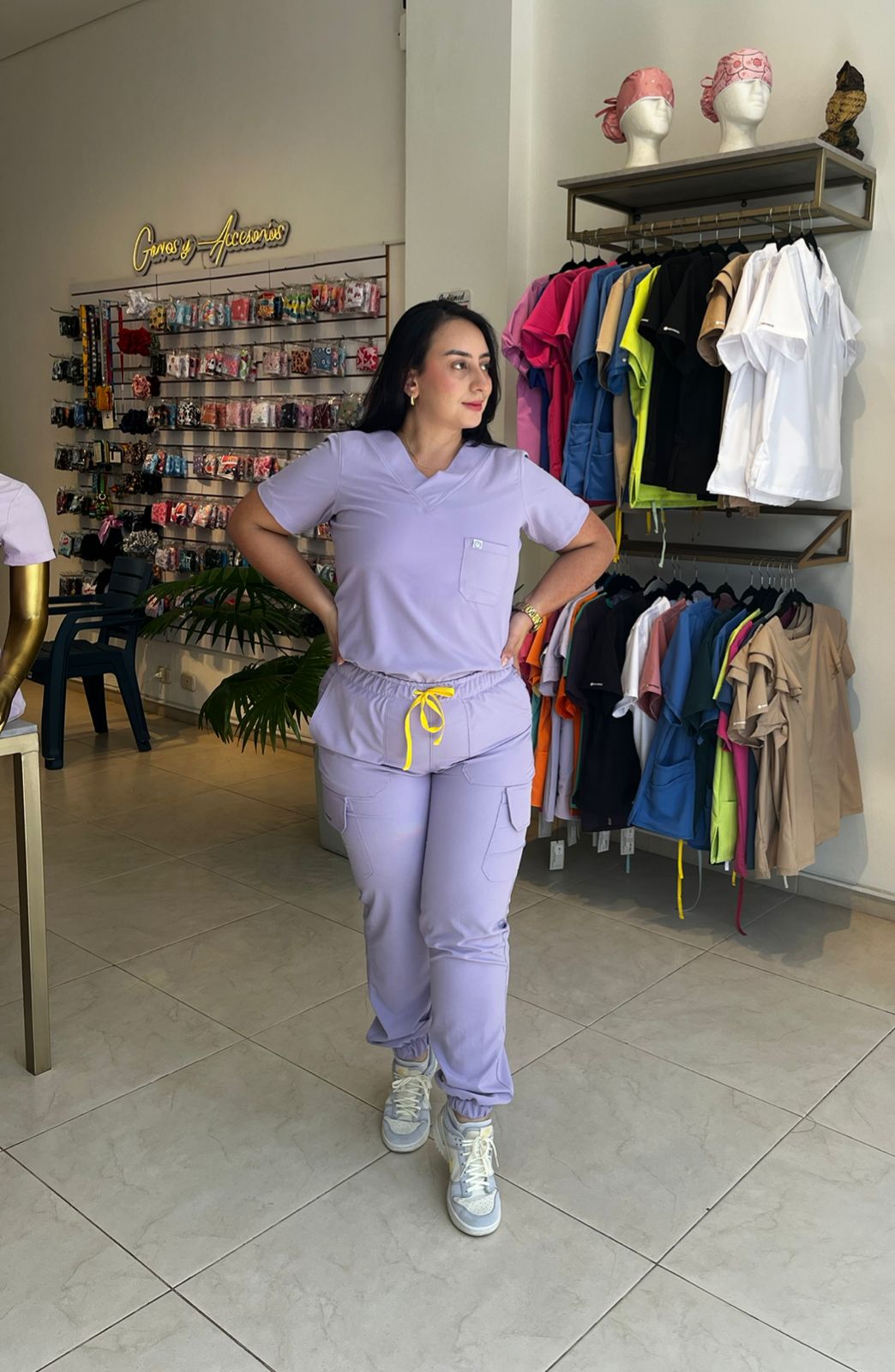 UNIFORME JOGGER LILA CLARO