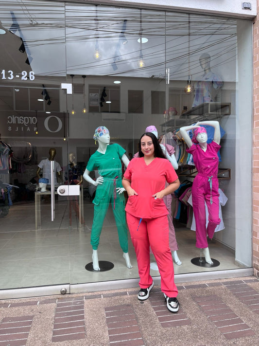 UNIFORME CLASICO COLOR CORAL