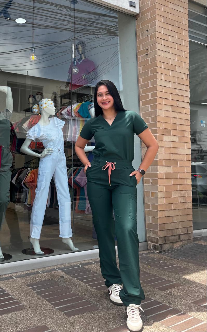 UNIFORME AMOR PROPIO VERDE BOTELLA
