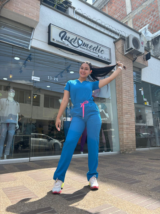 UNIFORME AMOR PROPIO AZUL ELECTRICO