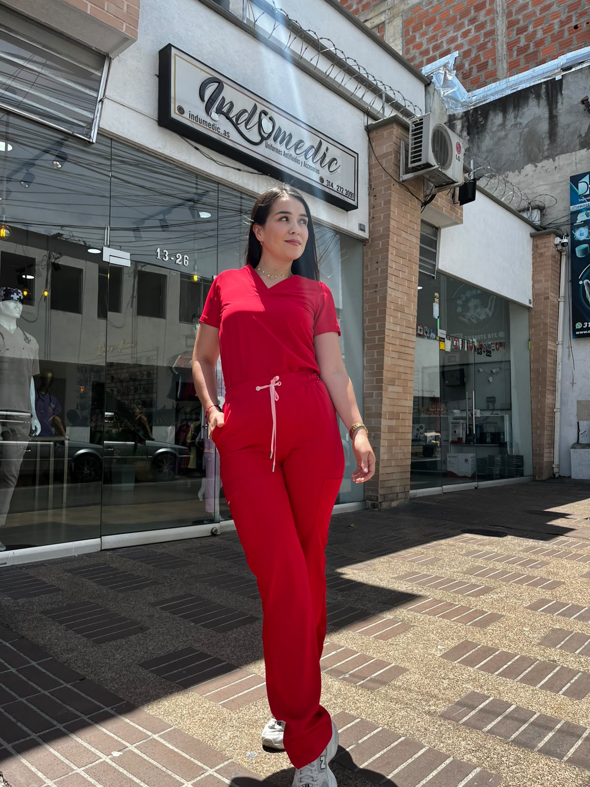 UNIFORME AMOR PROPIO ROJO