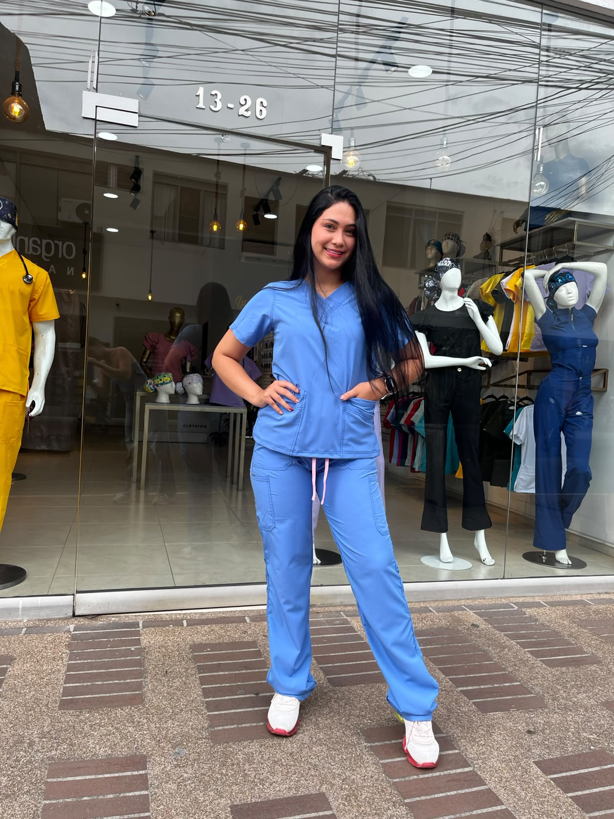 UNIFORME CLASICO AZUL CLICLE