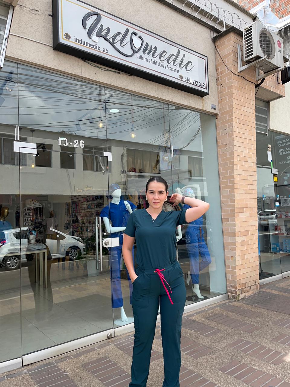 UNIFORME PRETINA LISA COLOR VERDE PETROLEO