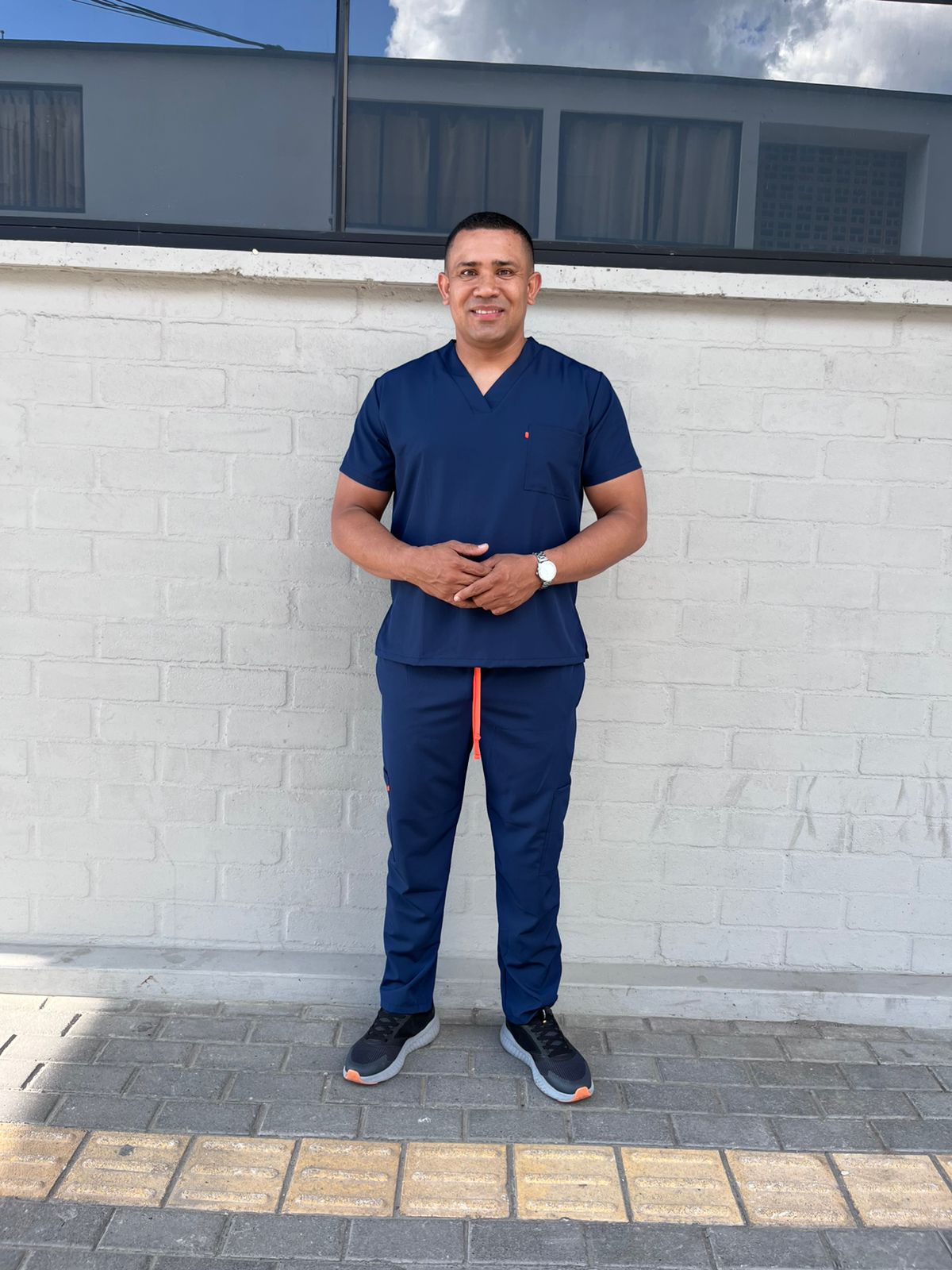 UNIFORME HOMBRE AZUL DIA BOTA RECTA