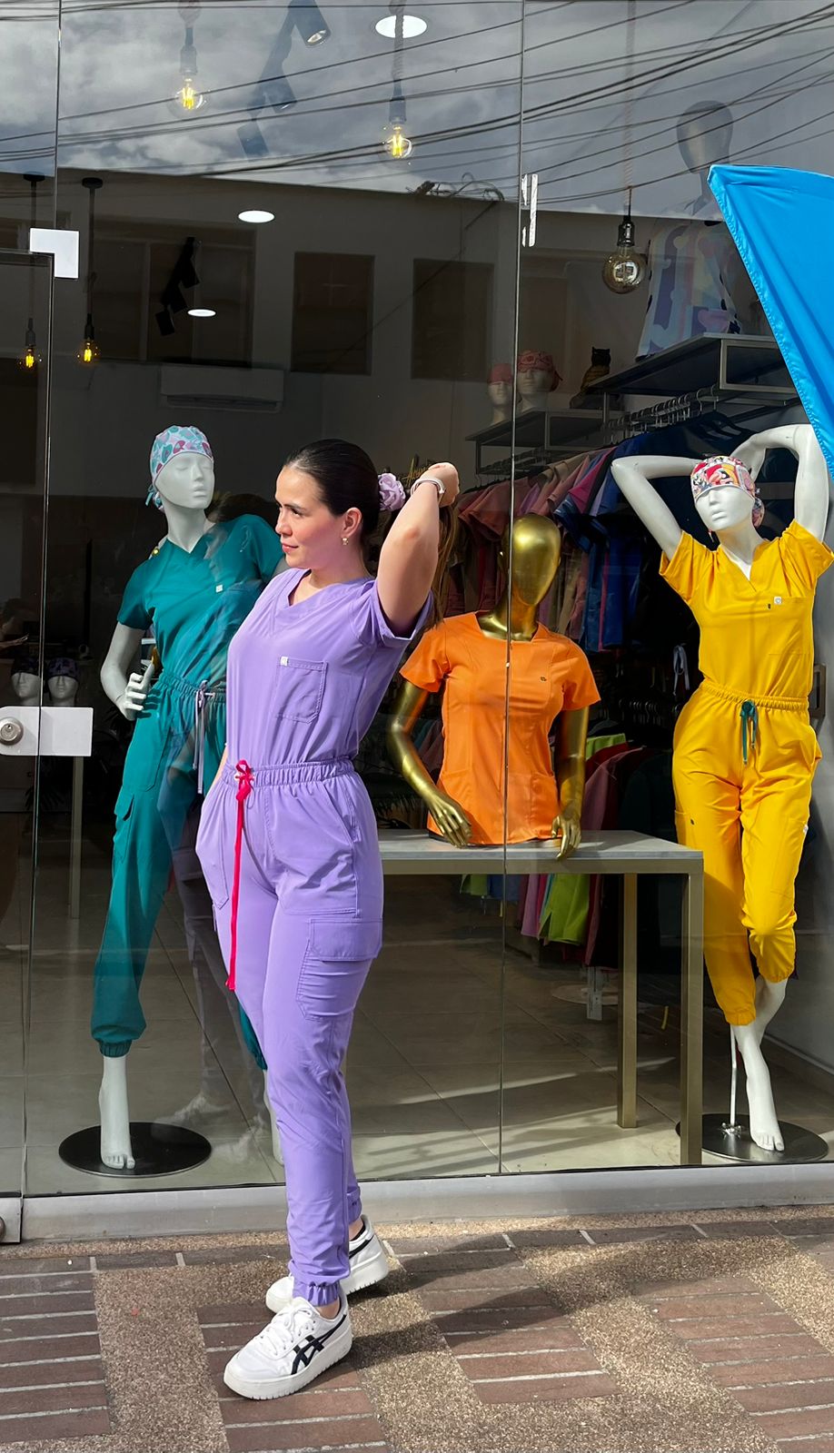 UNIFORME LILA OSCURO JOGGER