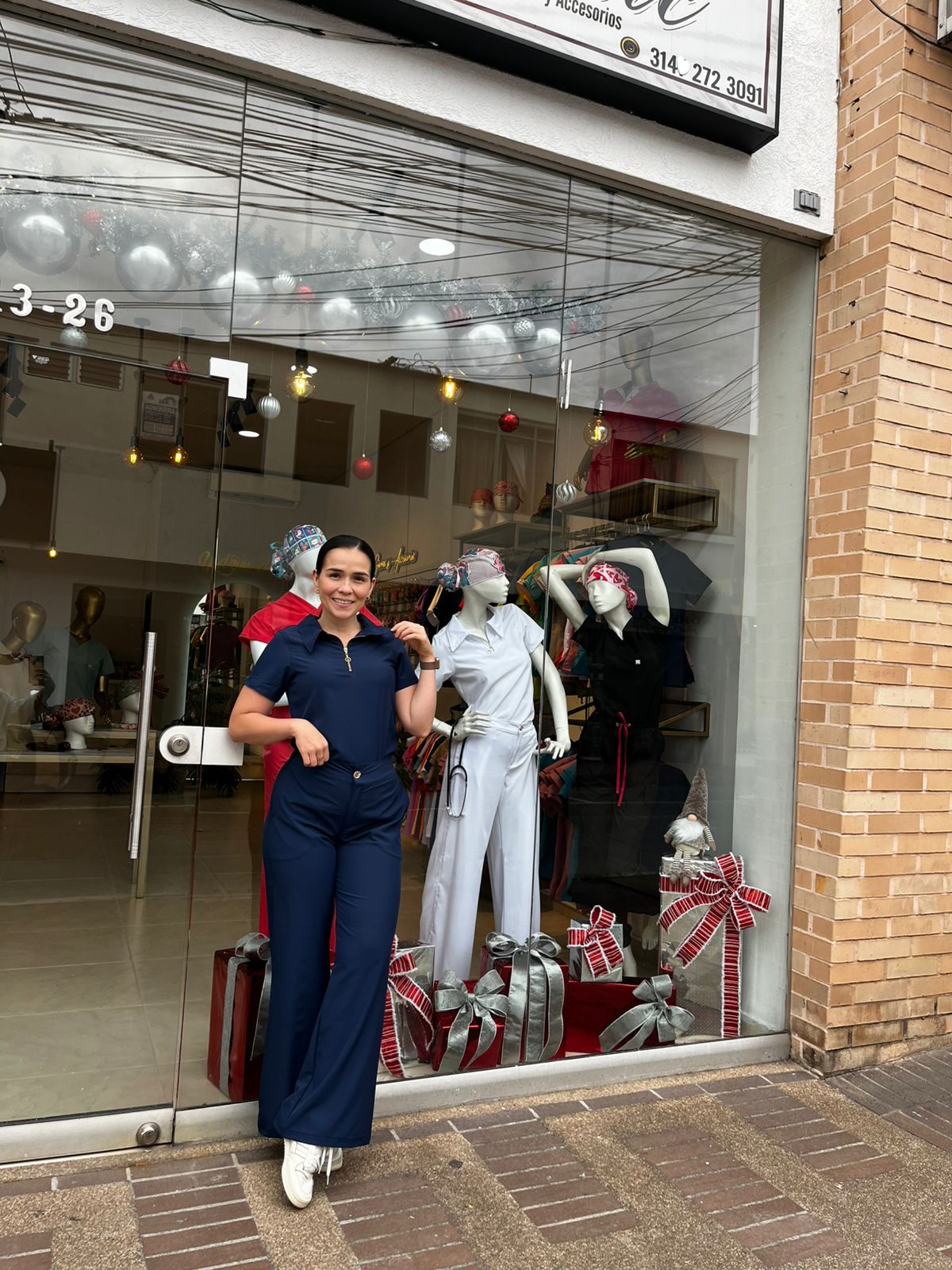 UNIFORME SERENA AZUL OSCURO DIA