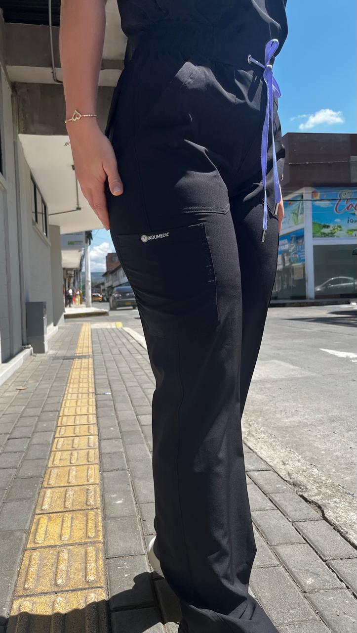 UNIFORME DYNAMIC NEGRO BOTA RECTA