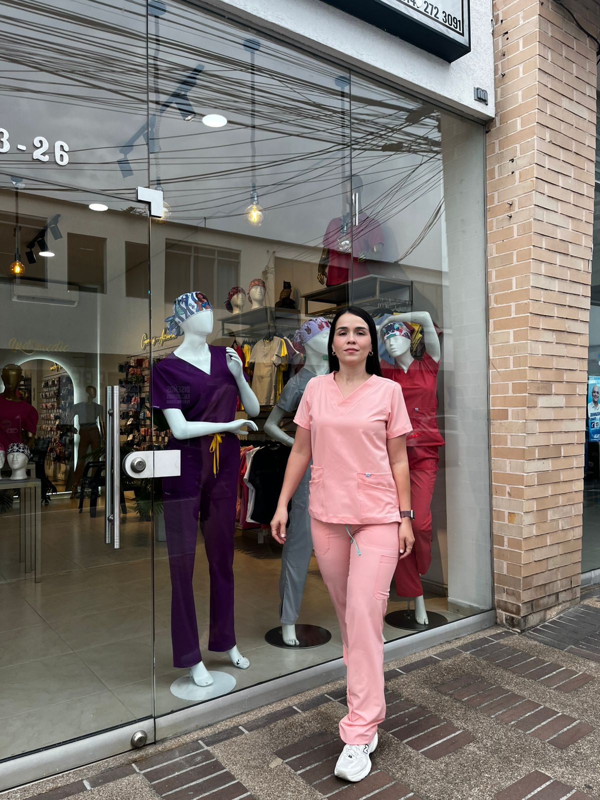 UNIFORME CLASICO COLOR GUAYABA