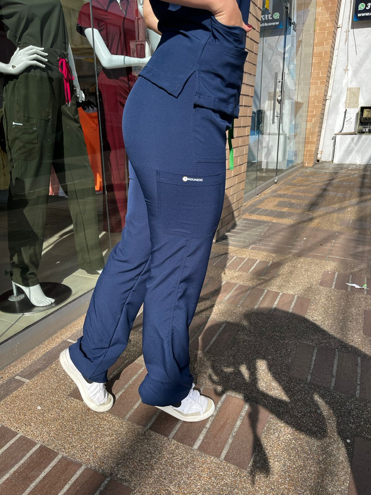 UNIFORME AZUL OSCURO CLASICO