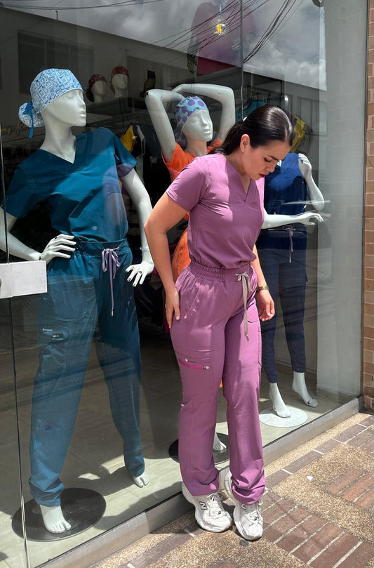 UNIFORME AMOR PROPIO COLOR UVA EN LECHE / MAUVE