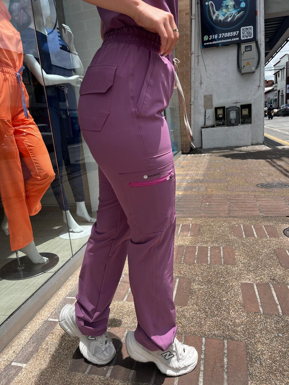 UNIFORME AMOR PROPIO COLOR UVA EN LECHE / MAUVE