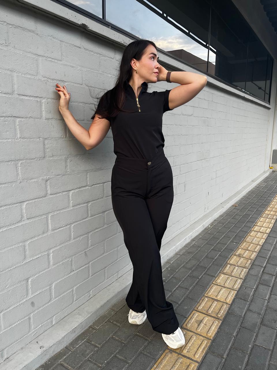 UNIFORME NEGRO FRIDA