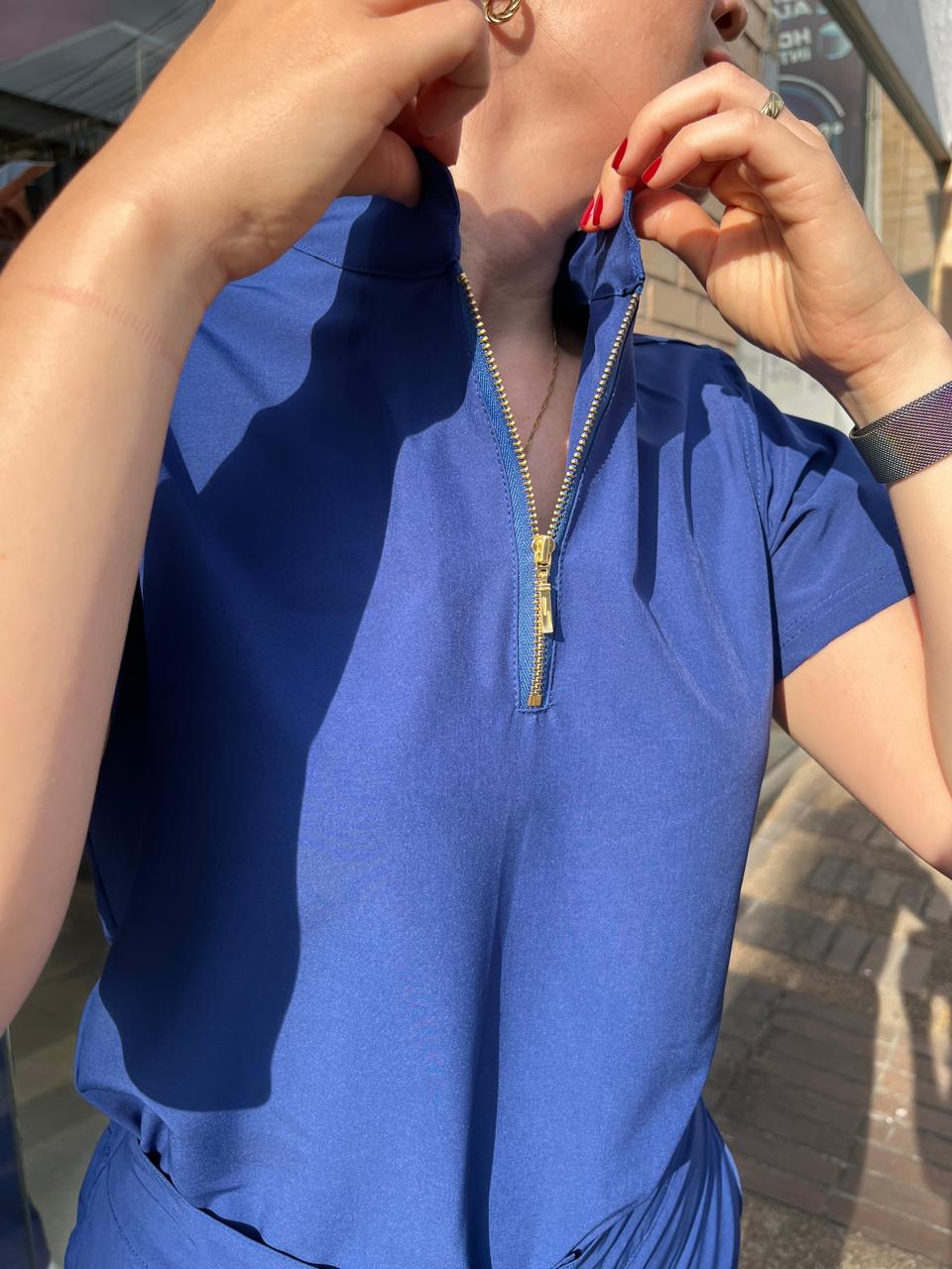 UNIFORME FRIDA COLOR BLUE BERRY