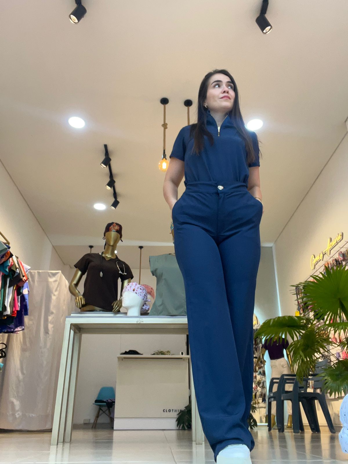 UNIFORME FRIDA AZUL OSCURO