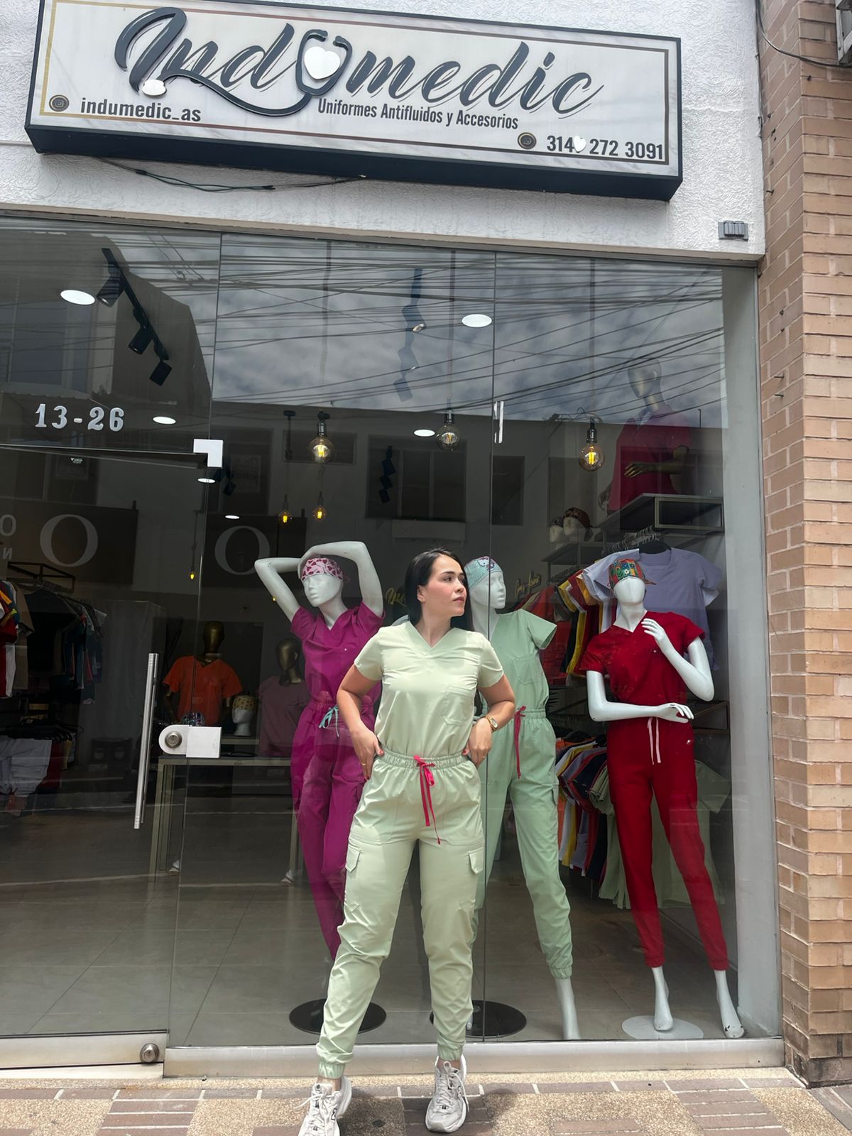 UNIFORME JOGGER  VERDE PISTACHO / MANZANA