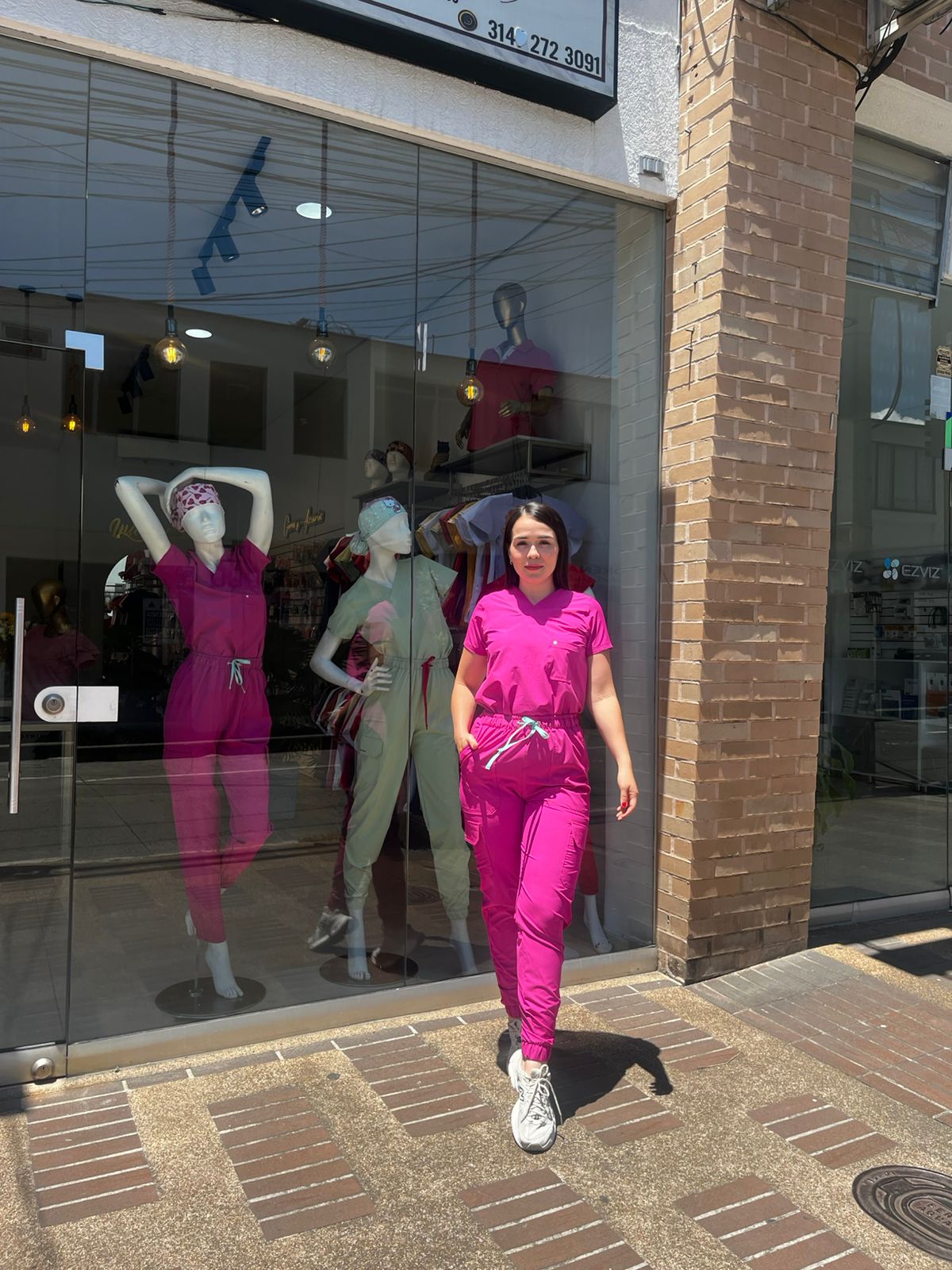 UNIFORME JOGGER FUCSIA VIVO