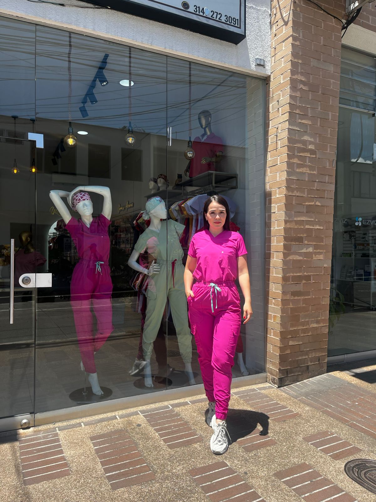 UNIFORME JOGGER FUCSIA VIVO