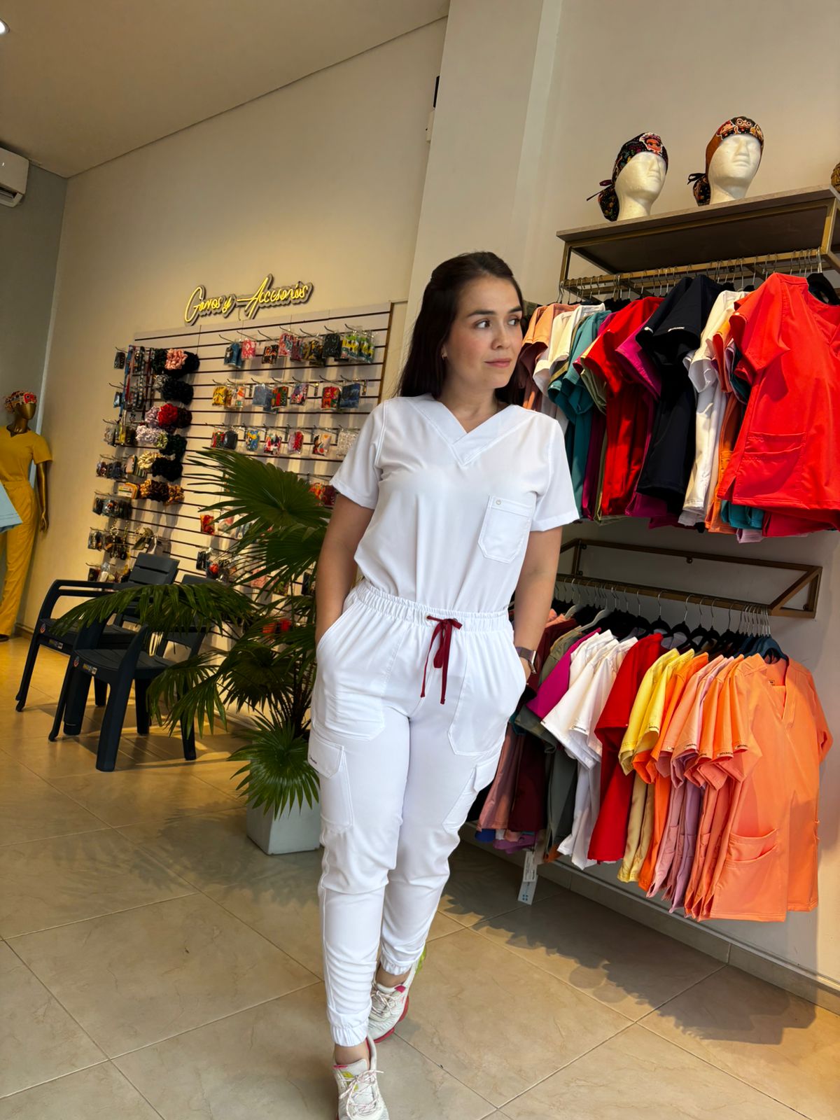 UNIFORME JOGGER BLANCO