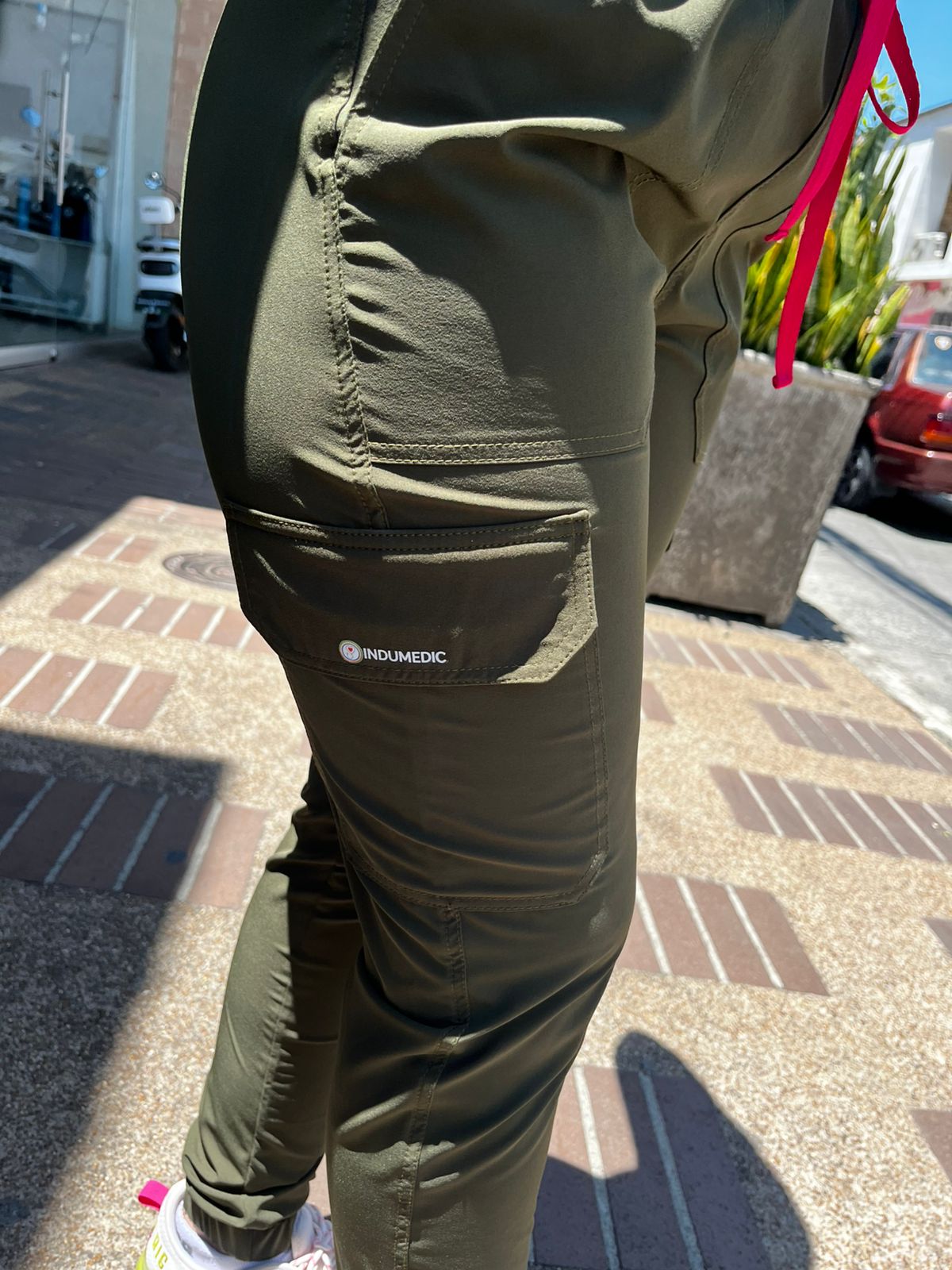 UNIFORME JOGGER VERDE MILITAR