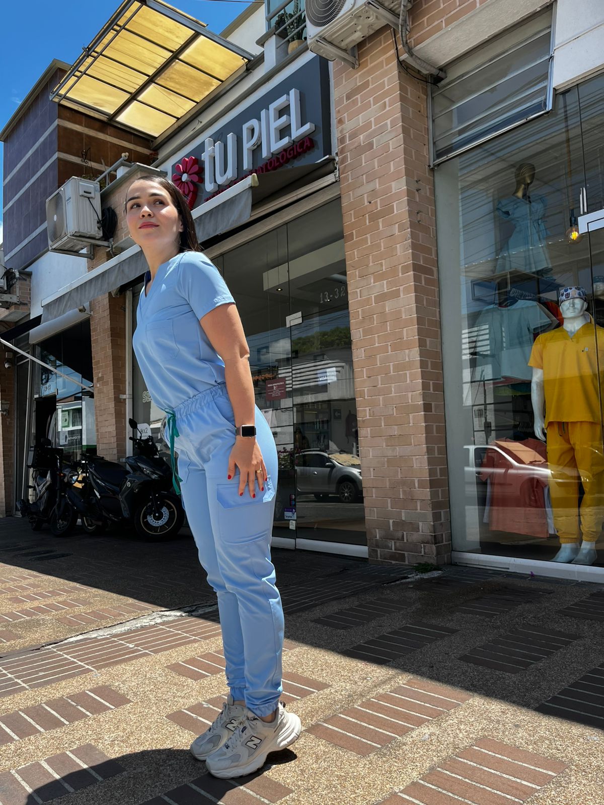UNIFORME JOGGER AZUL BEBE