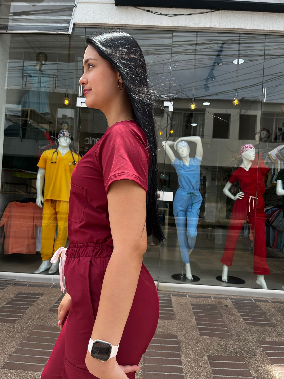 UNIFORME JOGGER VINO TINTO