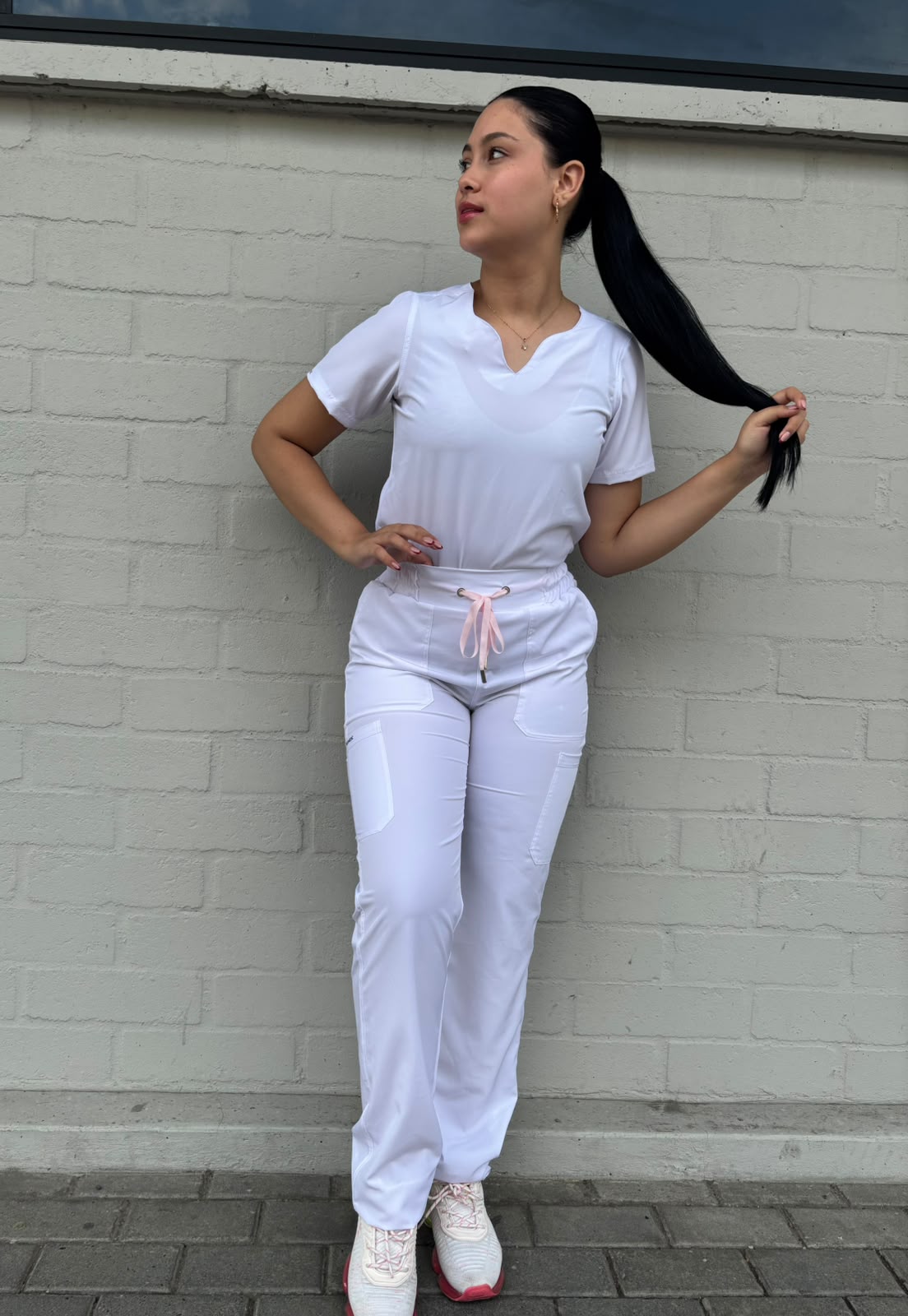 UNIFORME BLANCO CUELLO CORAZON