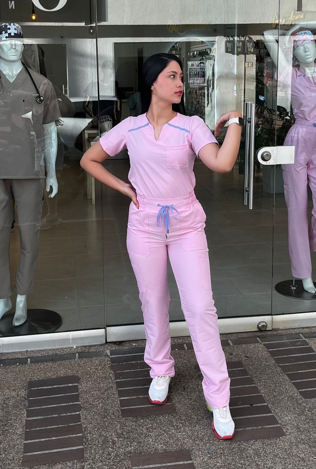 UNIFORME DYNAMIC ROSA BEBE SESGOS LILA