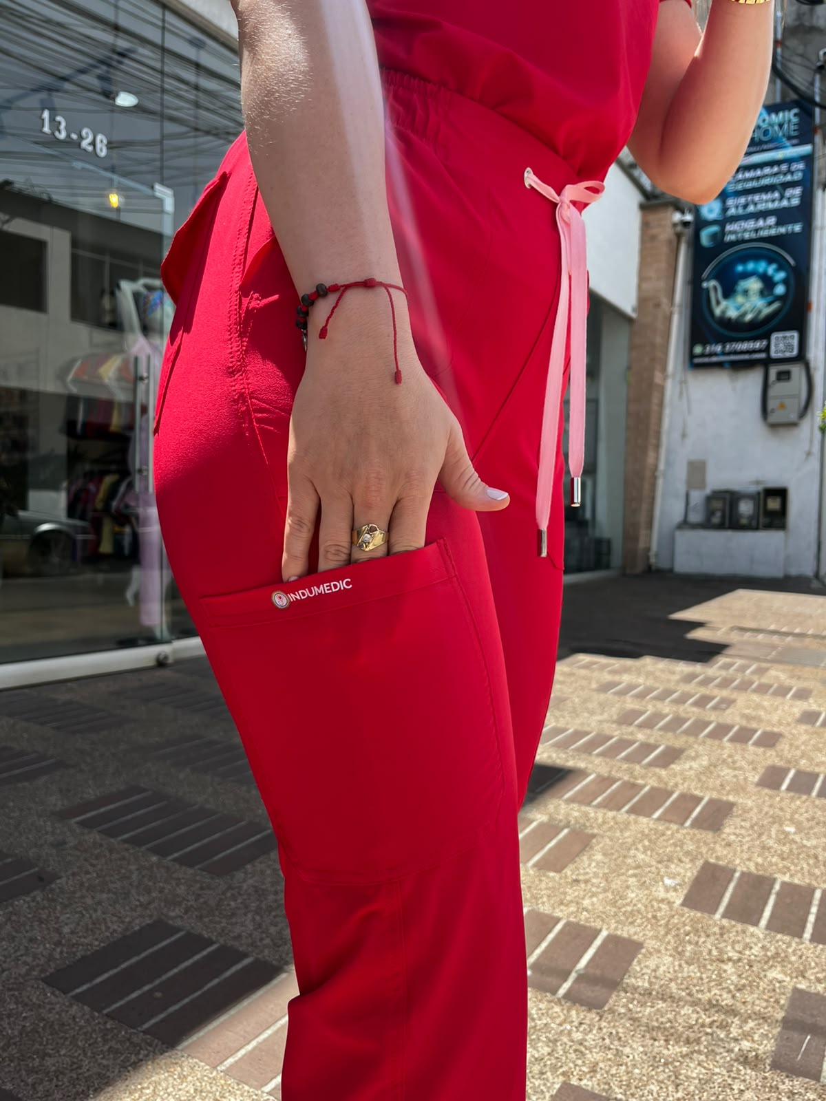 UNIFORME AMOR PROPIO ROJO