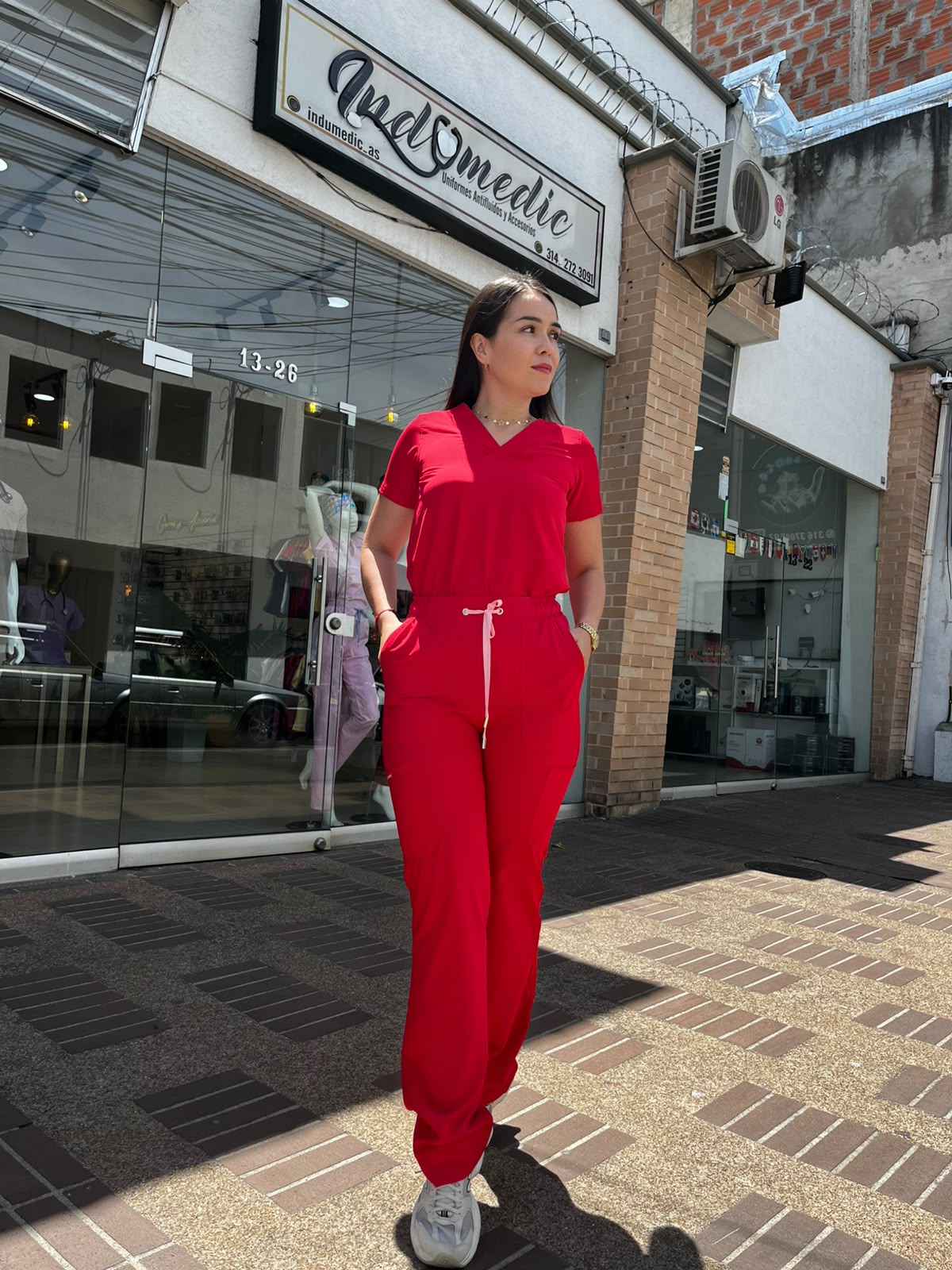 UNIFORME AMOR PROPIO ROJO